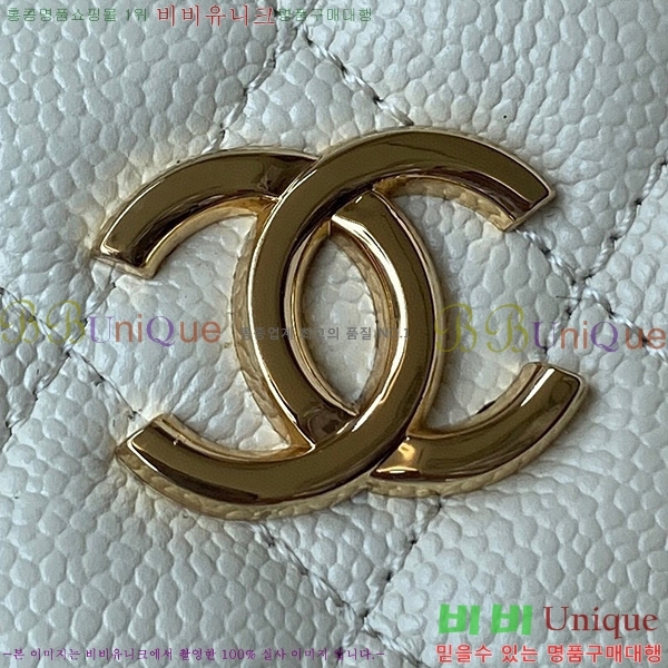 # ü  AS3716-682