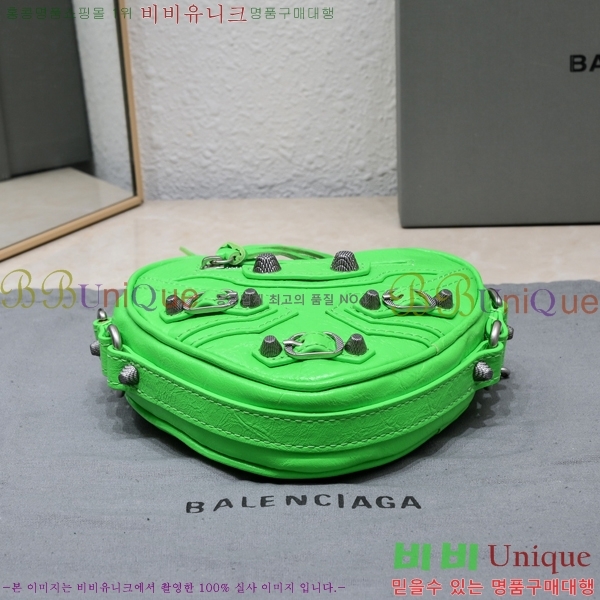 #�߷��þư� ��ī�� ��Ʈ�� 852411-113