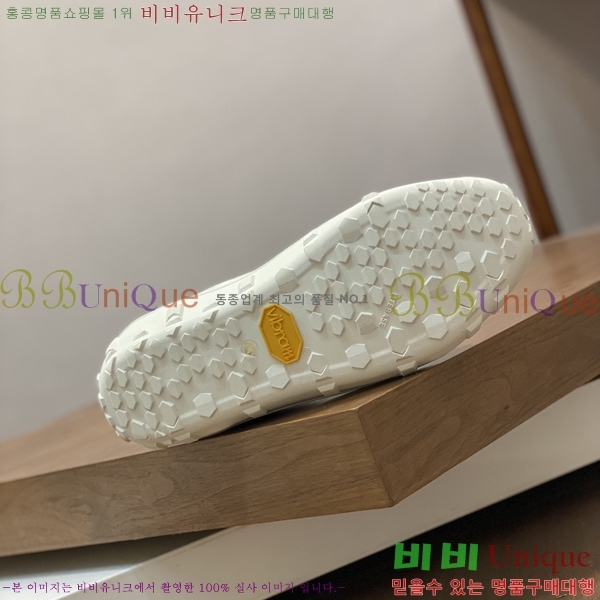 ���� ��ü�ذ��ٳ� ����Ŀ�� DG748940-5