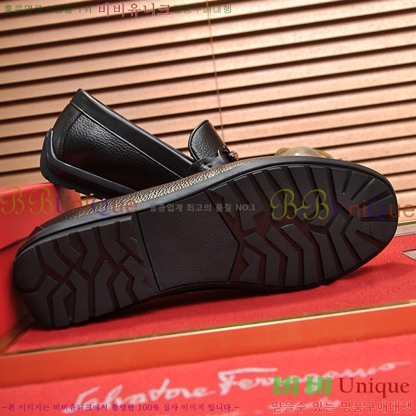 ䷹ 屸 26F668663-4
