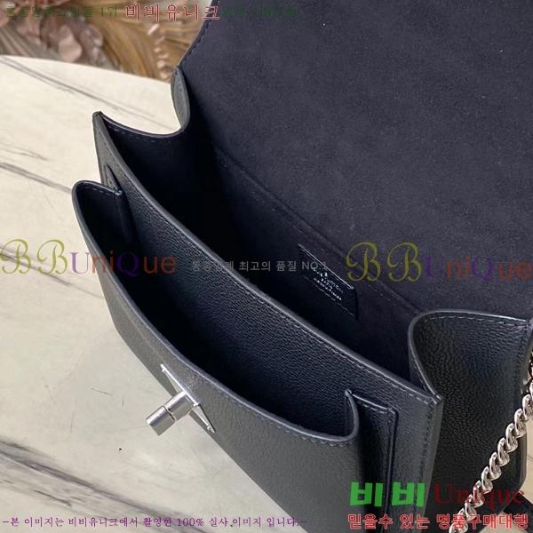 #���̺��� ���̶��� ü�ι� M51418-500