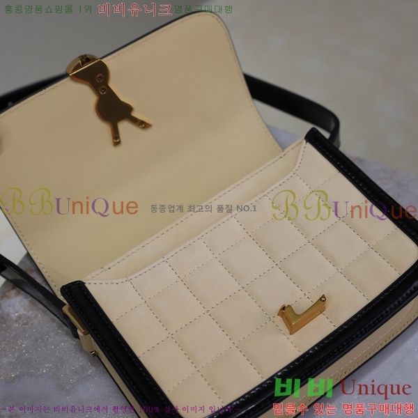 #���ζ� ���丮�� ��ÿ�� ���� 634306-772