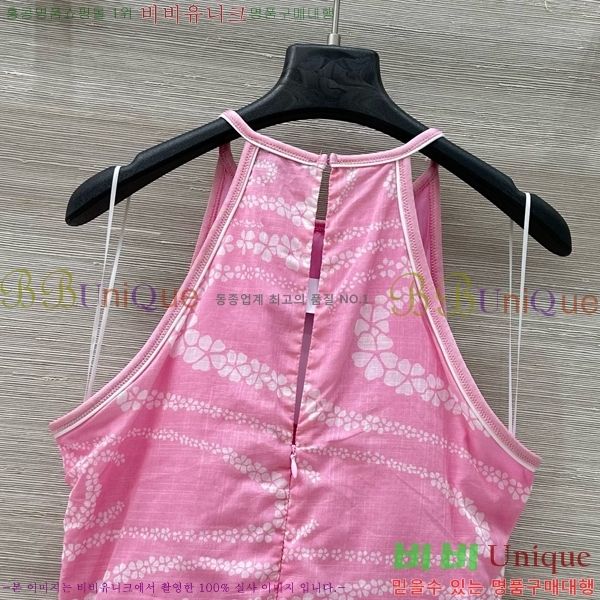  * ǽ CH1205322-7