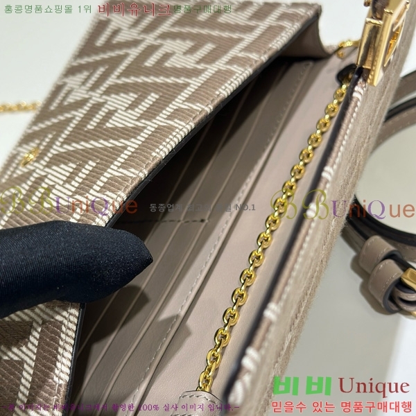 # ٰƮ ü  8M0498-102