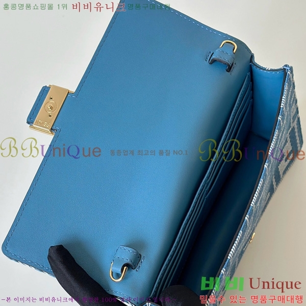# ٰƮ ü  8M0498-101