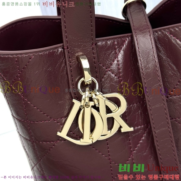 #   Ƽ Ʈ M283577-808
