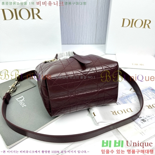 #   Ƽ Ʈ M283577-808