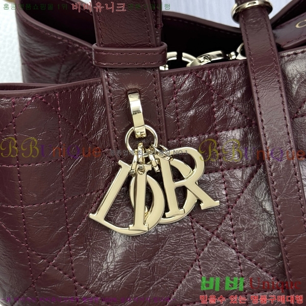 #  ̵  M2821-302