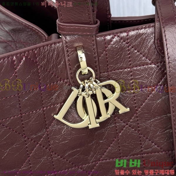 #   M2820-102