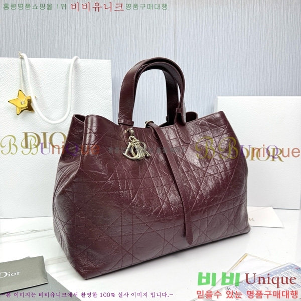 #   M2820-102
