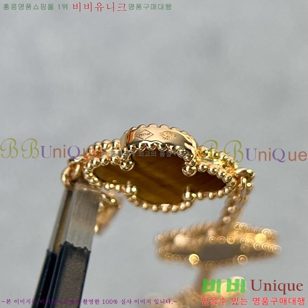 Ŭ    VA1728055-5