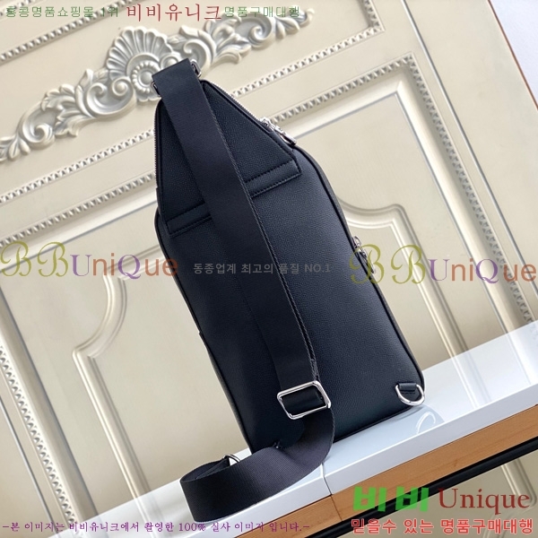 #̺    M30863-101