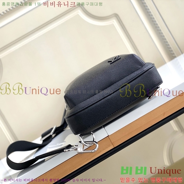 #̺    M30863-101