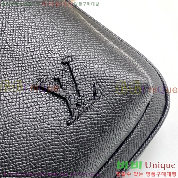#̺    M30863-101