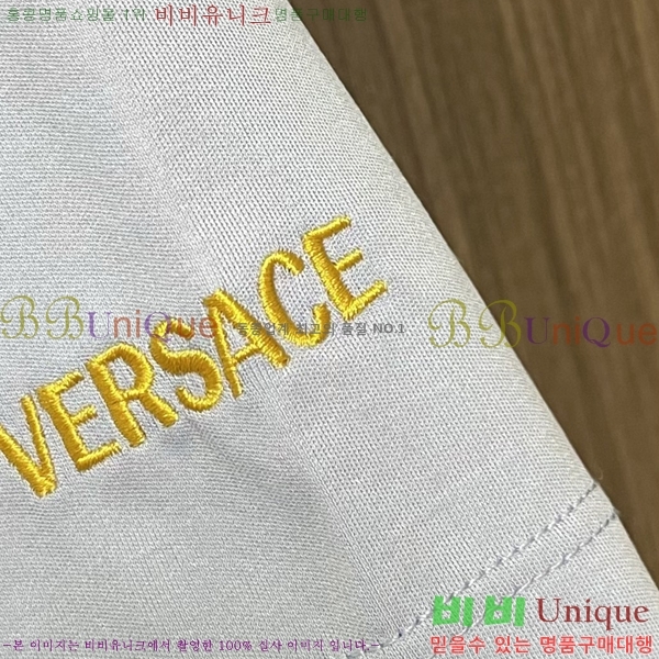  ü  Ƽ 19VR256261-1