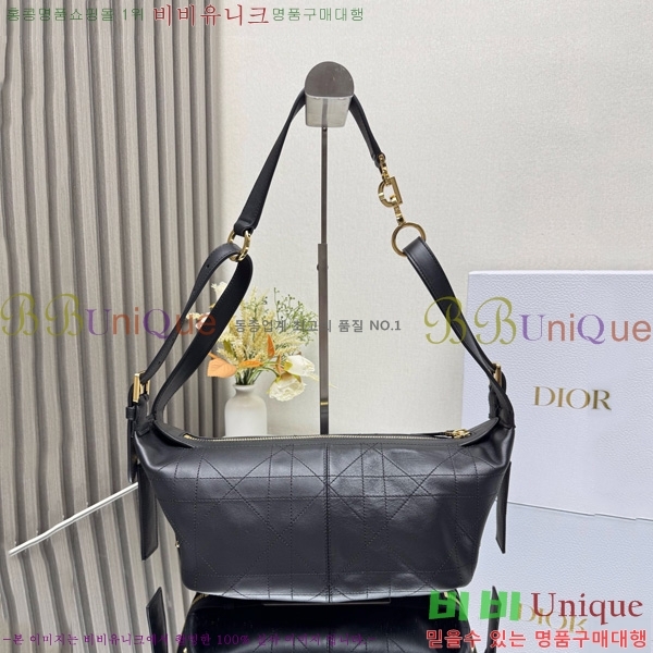 #   D-Journey   M2416-101