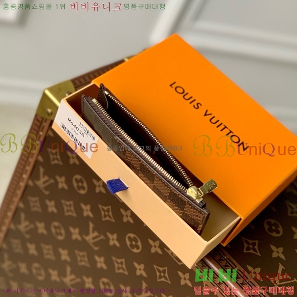 #���̺��� ���� ī�� Ȧ�� M64038-202