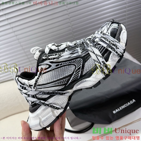 �߷��þư� 3XL Ʈ���̳� ����Ŀ�� BLA356602-1