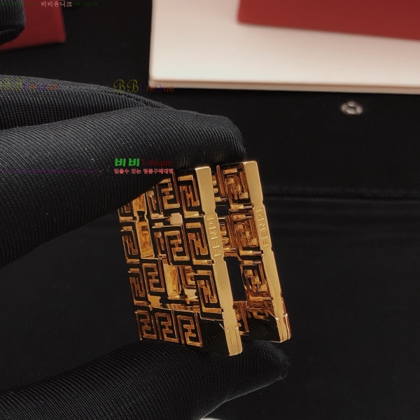 ��� �Ͱ��� FE324064-1