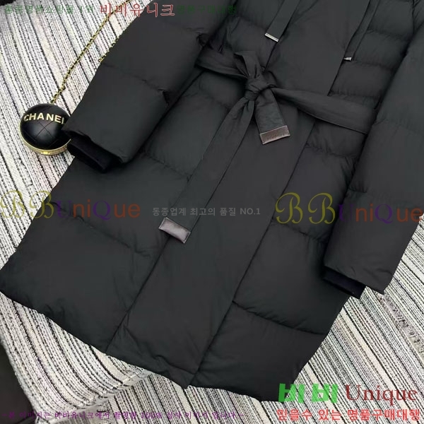 ���� ��**�� �ٿ� �е� MAXM2120544-5