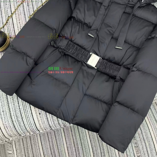 ���� ��**�� �ٿ� �е� MAXM3212088-6