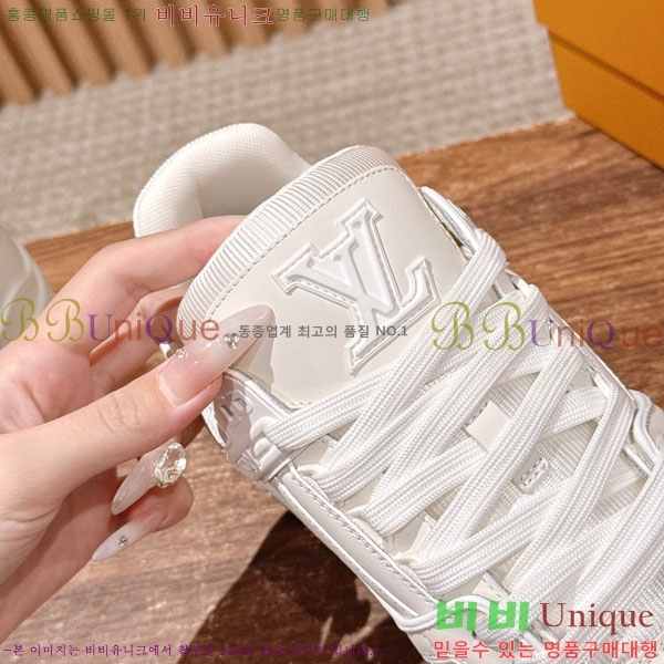 ���̺��� 𝐋-𝐓𝐑𝐀𝐈𝐍𝐄𝐑 ����Ŀ�� �������� L201990-10