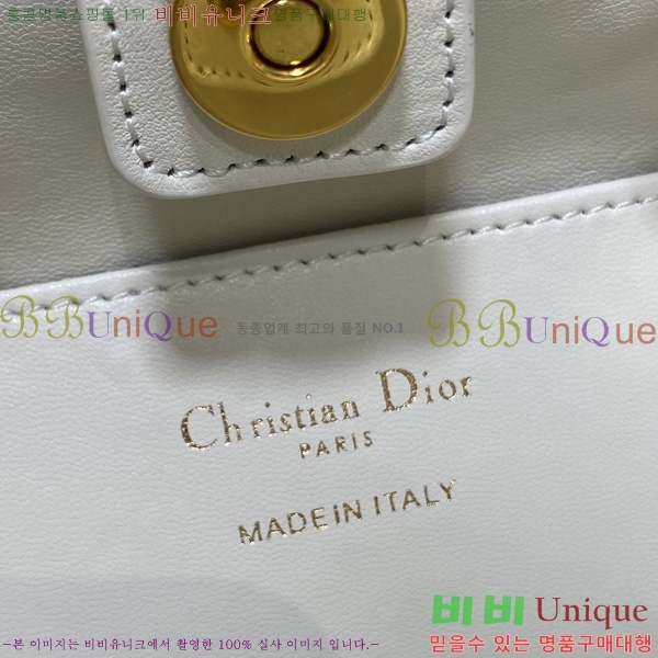 # Caro  Ƽĳ ü  M00531-1