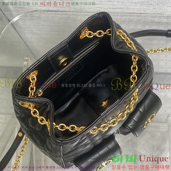 # Caro ̵ Ƽĳ ü  M00550-1