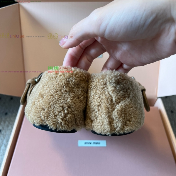 ���� �̿�** �þ �� �޸����� �÷� 32MU25102296-1