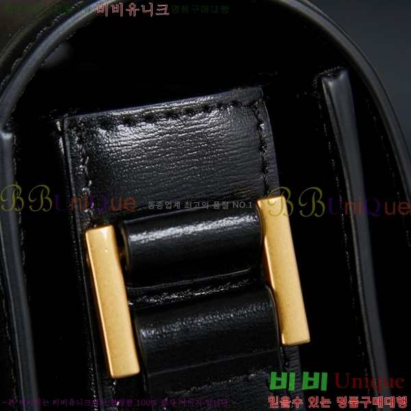 #���ζ� ���丮�� ��ÿ�� ���� 634306-1051