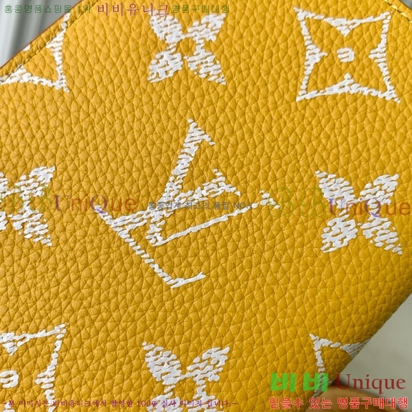 #���̺��� �н���Ʈ Ŀ�� M26059-101