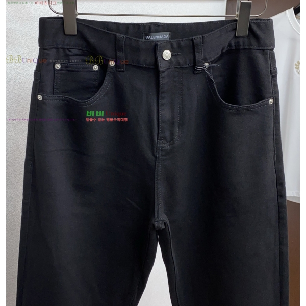 ���� �߷�**�� ���� ���� 24BL2510253-1