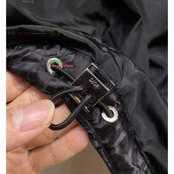 ���� ��* �ٿ� ��Ʈ �е� 61DR2511125-3