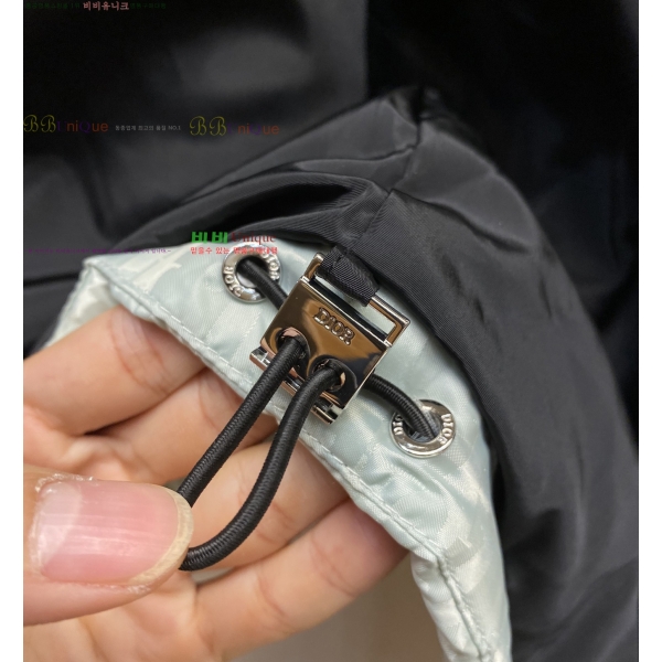 ���� ��* �ٿ� ��Ʈ �е� 61DR2511125-1