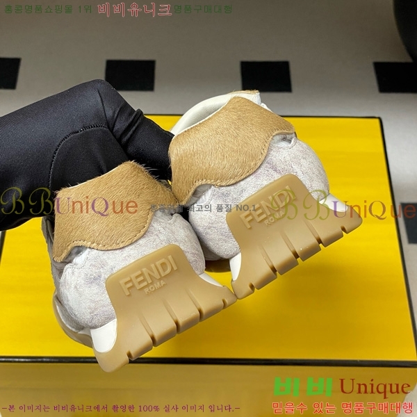 ��� ���̺� �޽� ����Ŀ 8E8820-102