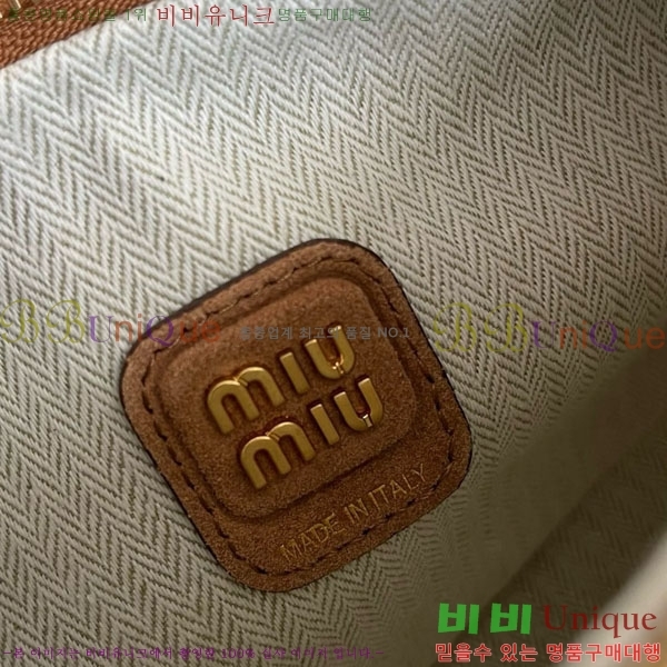 #�̿�̿� �����̵� ũ�μι� 5BC125-901