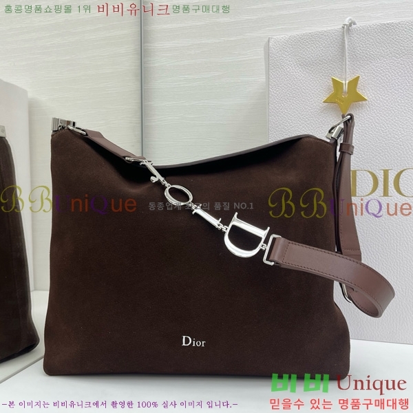 #��� ���ʼ� �ش��� JONATHAN ANDERSON ȣ���� M856325-4