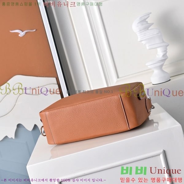 #޽  ٵ   H085735-103