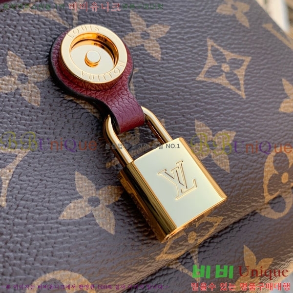 #���̺��� �������� BB ũ�ν��� M27067-101