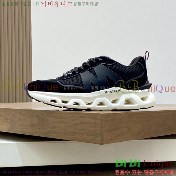 ���� ��**�� ����Ŀ�� M329748-1