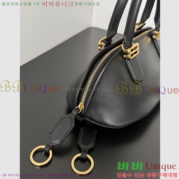 #�߷��þư� ������ ������ �̴� 8685852-101