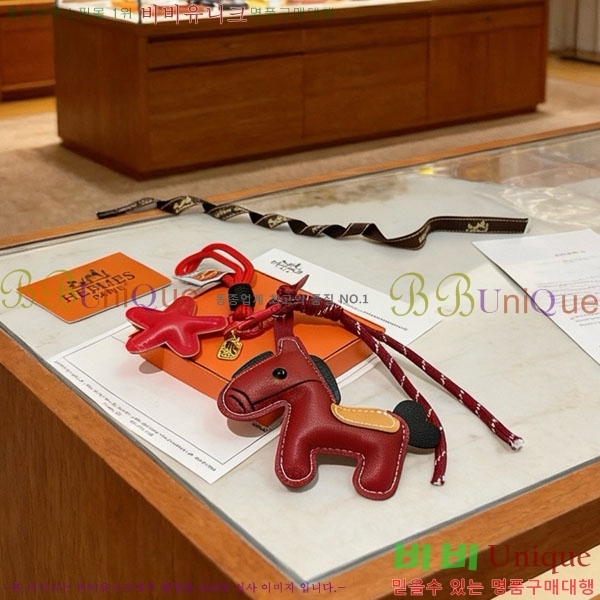 �����޽� ŰȦ�� HE954560-4