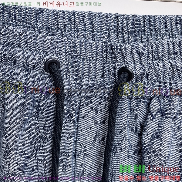 ���� ũ������ �ݹ��� CH4183816-6