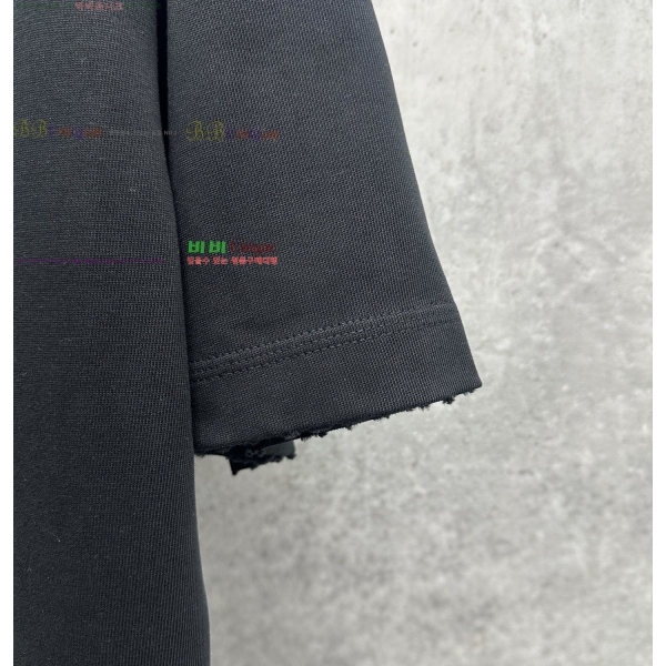 ���� ũ������ ���� Ƽ���� CH836711-3