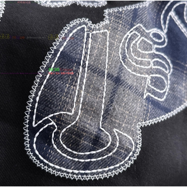 ���� ũ������ ���� Ƽ���� CH836713-2