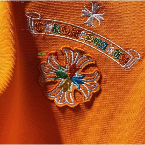 ���� ũ������ ���� Ƽ���� CH875209-1