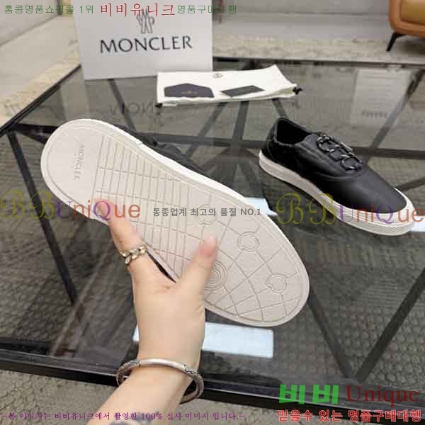 ���� ��**�� ����Ŀ�� M2N66902-4